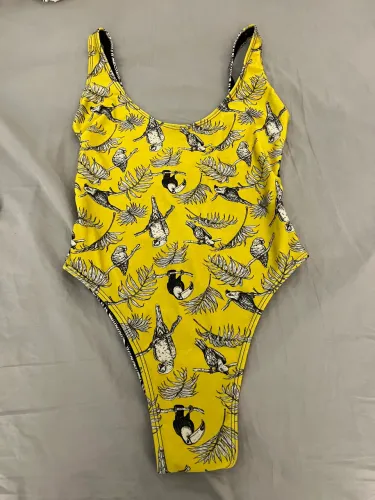 Suncoast - Maiô Amarelo / Costas abertas