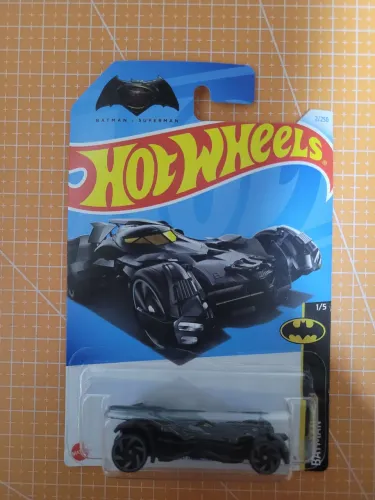 Lote de carros hotwheels 3 carros