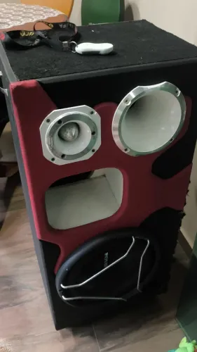 SOM VEICULAR DE CAIXA