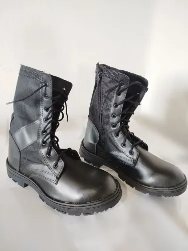 Botas Táticas Militares, N° 39/40, 41, 42 e 43 ( DINHEIRO, PIX OU CARTÃO).