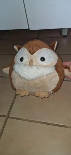 Coruja de pelúcia