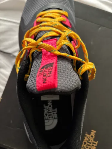 Tênis the north face 42 novo