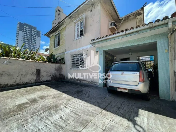 Sobrado Residencial à Venda em Santos Vila Mathias, 138 m², 2 Quartos, 2 Vagas, Frente
