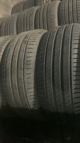Pneu 225/55/18 Primacy 4 SN 95 % de vida 