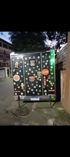 Food truck camping com mobilia