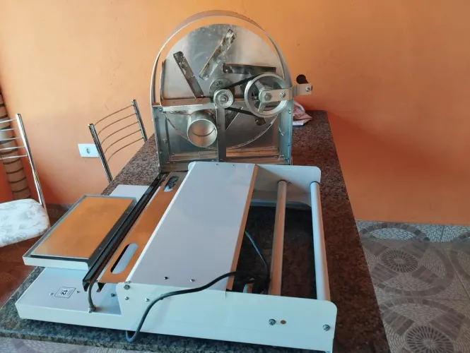 Máquina de desfiar