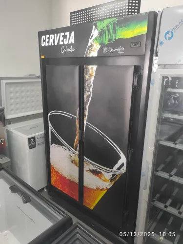 Bh Cervejeira duas portas 22 caixas