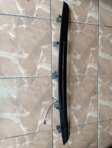 Black Light Luz Freio Mercedes C200 Compressor (A204 683 0130)