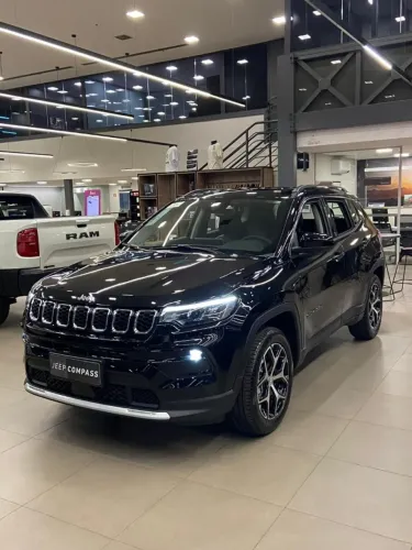 Jeep Compass Long. T270 1.3 TB 4X2 Flex AUT 2026