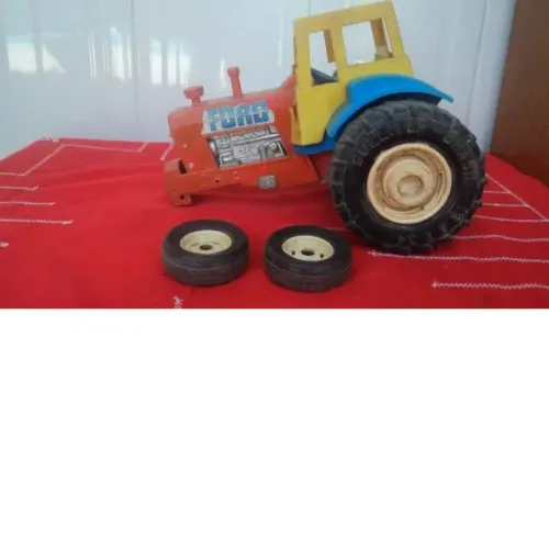 Antigo Trator Gulliver Ford - Incompleto