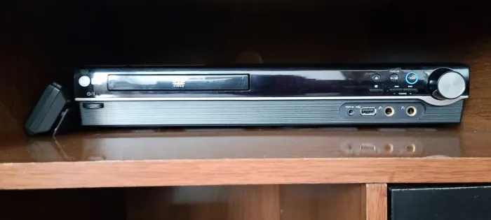 Player de DVD/CD LG - Sem Fios (Sem Controle)