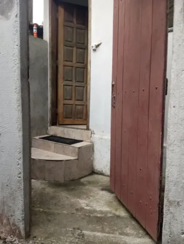 Alugo kitnet na Babilônia, Leme 1,100