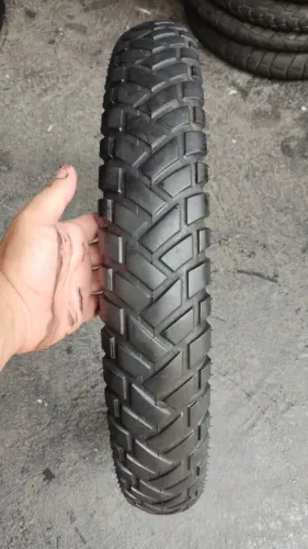 Pneu usado Metzeler Enduro3 Sahara 90/90-21
