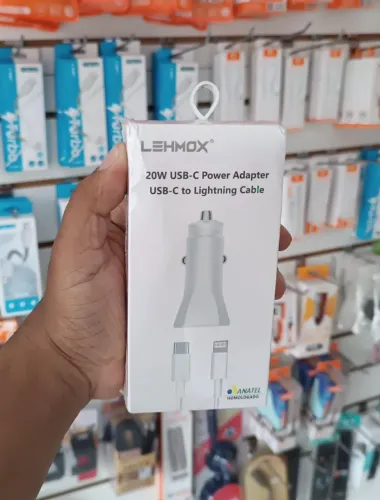 Carregador para carro turbo 20w - entrega em são Luís e região 