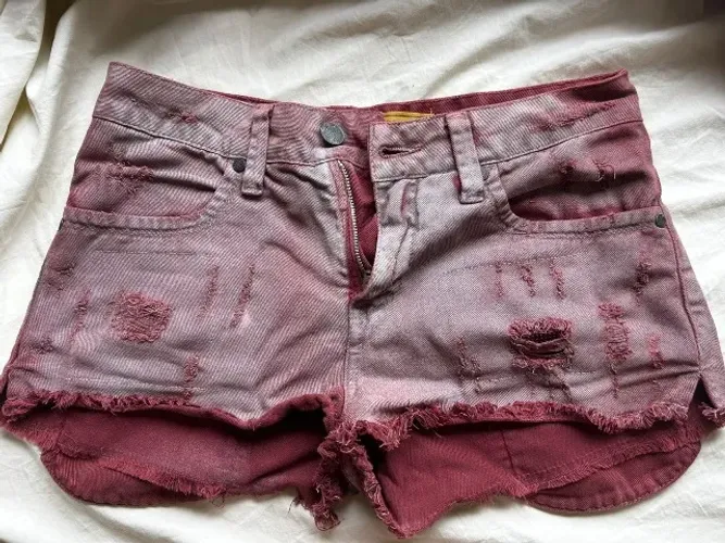 Short roxo da redley