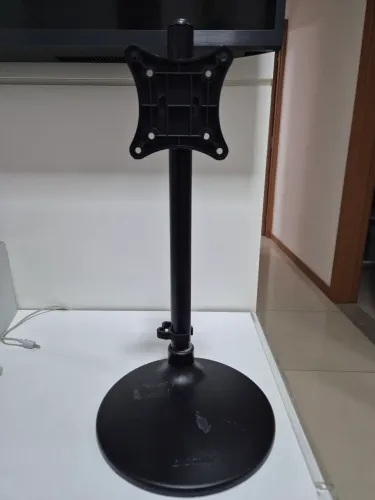 Suporte de Monitor de Mesa - Seminovo, Perfeito Estado!