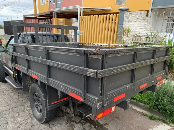 Chevrolet S10 Pick-up Std. 2.2 MPFI / EFI 1996