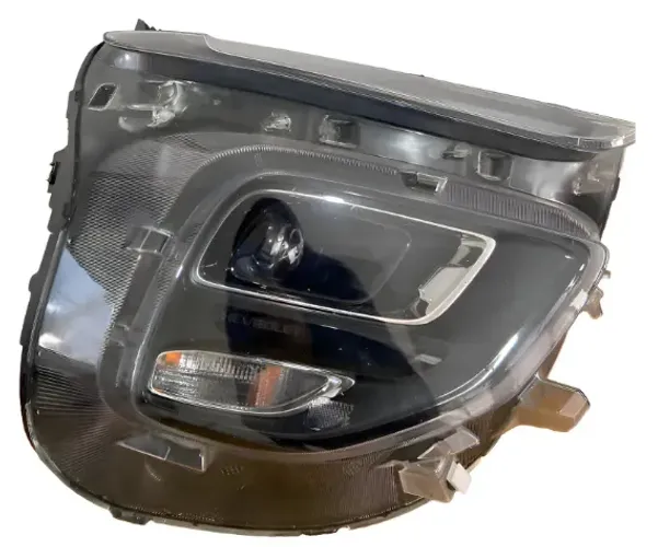 Farol Montana 2023 A 2024 Lado Esquerdo (quebrado)