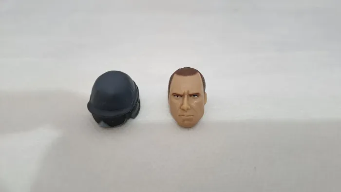 ** MT Cabeça e Capacete Shield Soldier Marvel Legends 