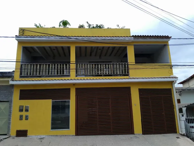 Vendo Imóvel com 3 Casas ou estudo Permuta por Chácara ou Sítio de meu interesse.