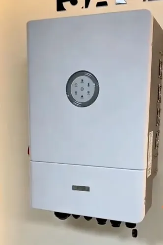 Inversor híbrido solar