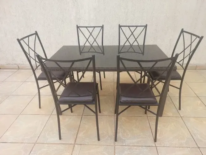 Mesa de Vidro + 6 Cadeiras