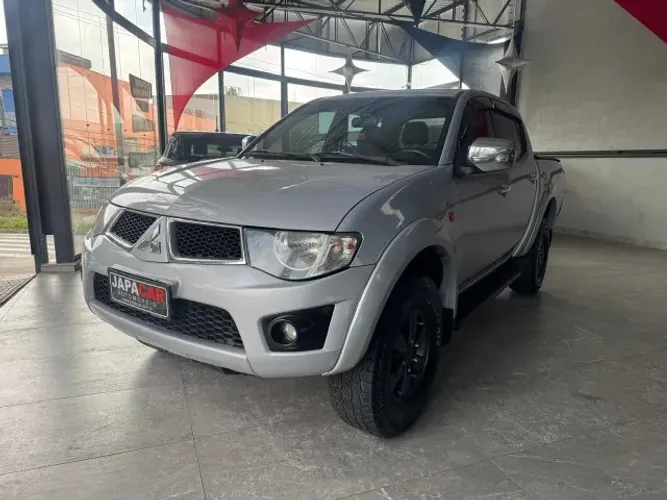 Mitsubishi L200 Triton HPE 3.2 CD TB Int.diesel AUT 2012