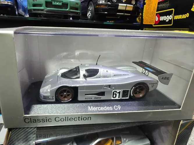 Miniatura 1:43 mercedes c9 sauber minichamps mt rara