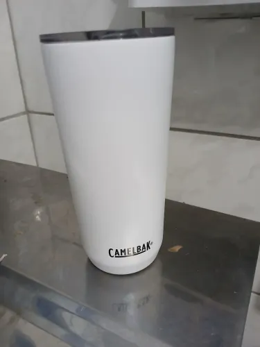 Copo térmico Camelbak 650 ml