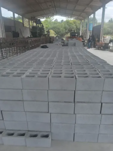 DIRETO FÁBRICA  BARRACÃO METÁLICO PRÉ MOLDADO LAJES BLOCOS PROMOÇÃO 