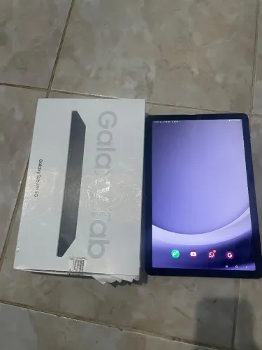 Vende-se um tablet A9+Samsung 