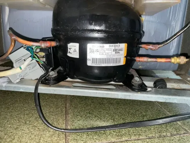 MOTOR de Geladeira