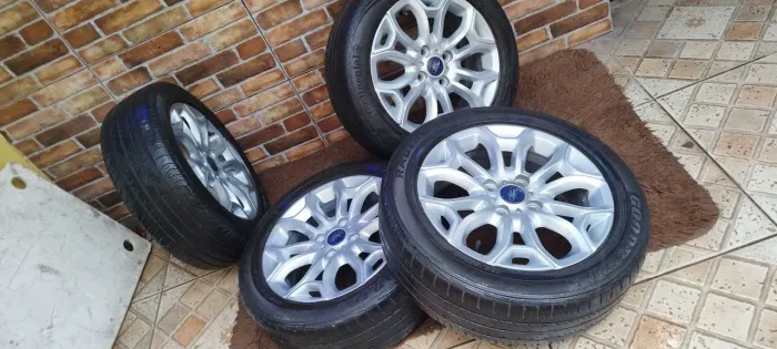 JOGO DE RODA ARO 16 ORIGINAL FORD COM PNEUS