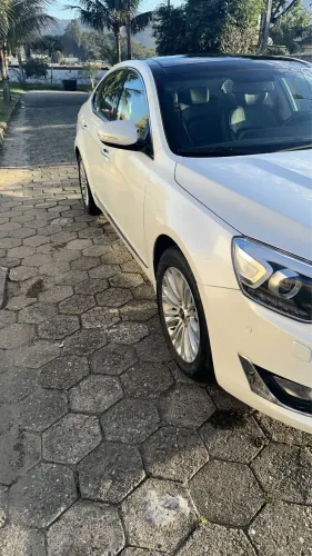 Kia Motors Cadenza EX 3.5 V6 24V 290cv Aut. 2014