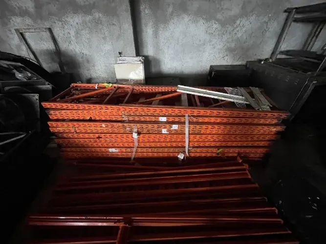 Mini Porta-Pallet - 100 Racks + 360 Longarinas - 3m