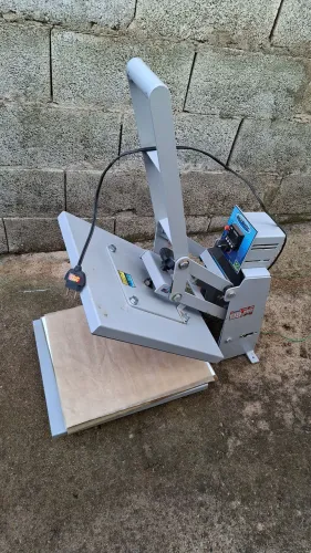 Prensa térmica sublimação maquinatec 38x38