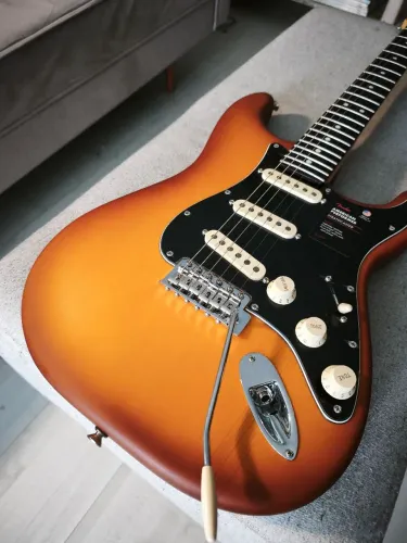 Guitarra Fender - American standard