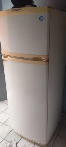 Vendo geladeira Brastemp