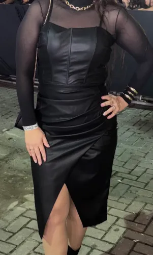 Desapego vestido em napa 