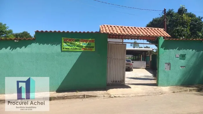 Mini chácara a venda ou locação, no Arapongas DF.