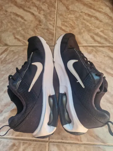 Tênis Nike