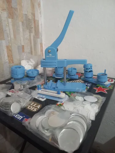 Maquina fazer bottons