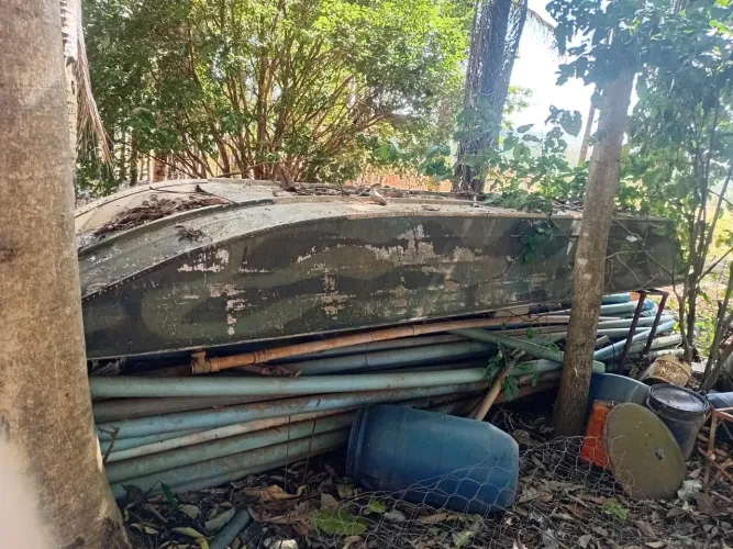Vendo canoa 5 metros