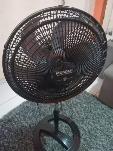 Ventilador mundial super novo pouco usado comprado na loja