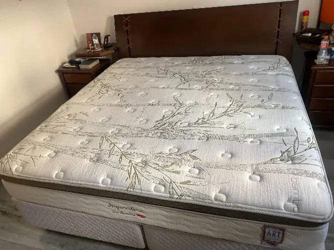 Colchão Herval King Size - semi-novo