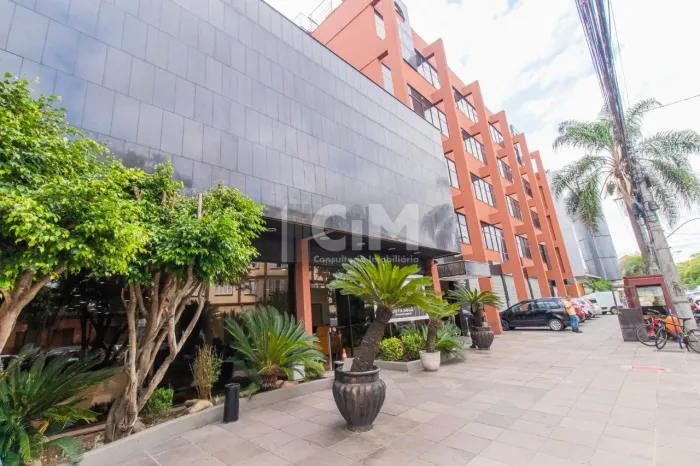 Conjunto Comercial Bairro Navegantes 1.050 m² Privativo