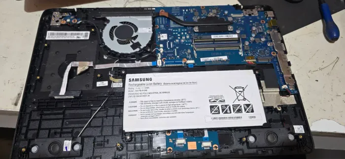 Carcaça Completa Notebook Samsung 300e