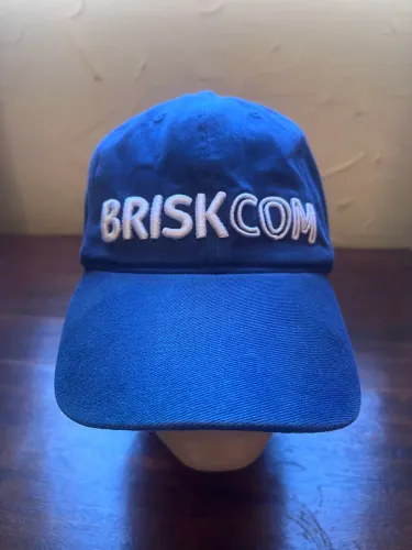 Boné brisk com azul com lâmpada