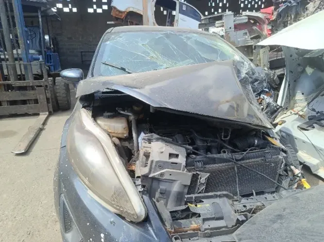 Sucata Ford Fiesta Sedan 2010/2011