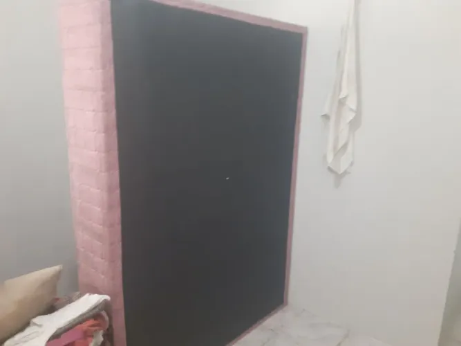Vende se cama box casal com colchão de molas